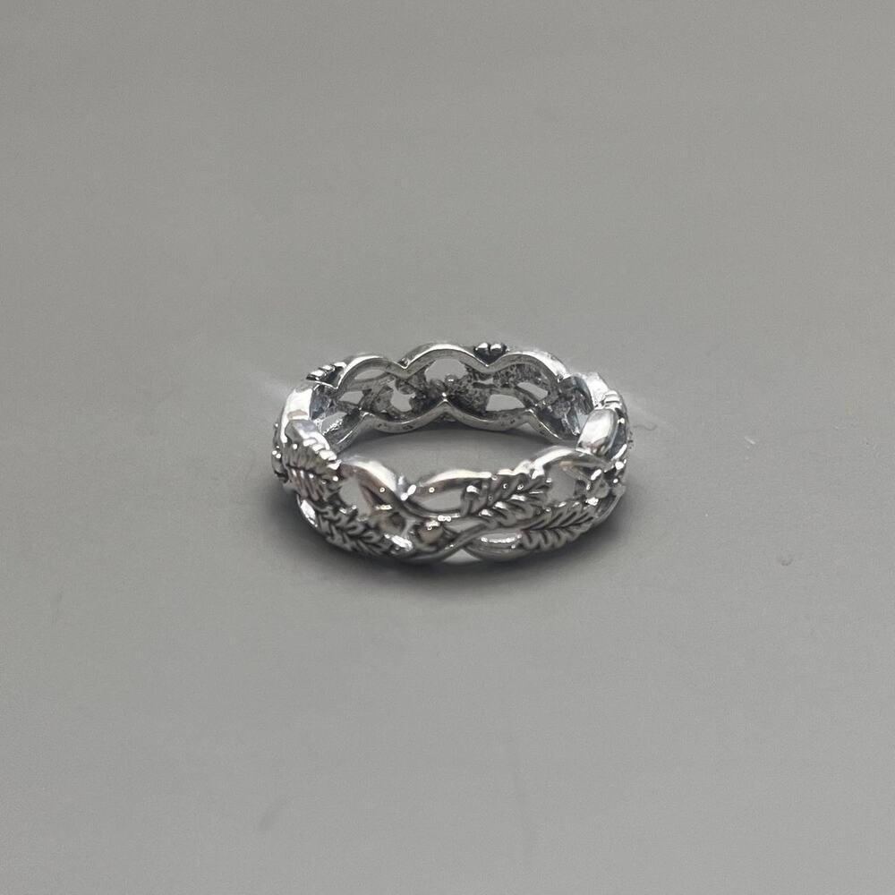 Y2K Gothic Silver Vine Ring Vintage Style Size 7 Unisex 2000s Jewelry